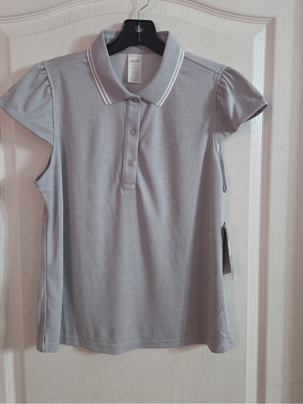 Avia Women’s Gray Golf Polo Short NWT Sz L. AG-15